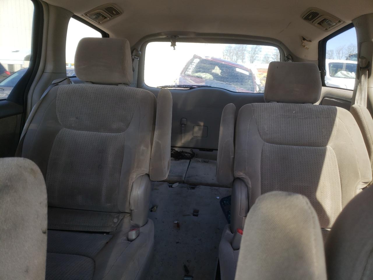 2007 Toyota Sienna - Image 10