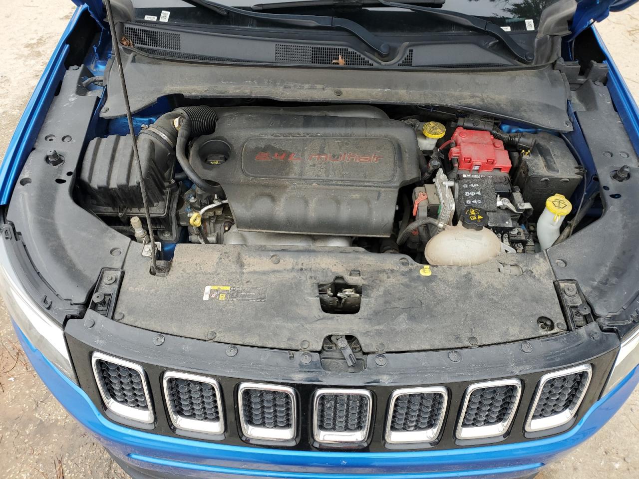 2020 Jeep Compass - Image 12
