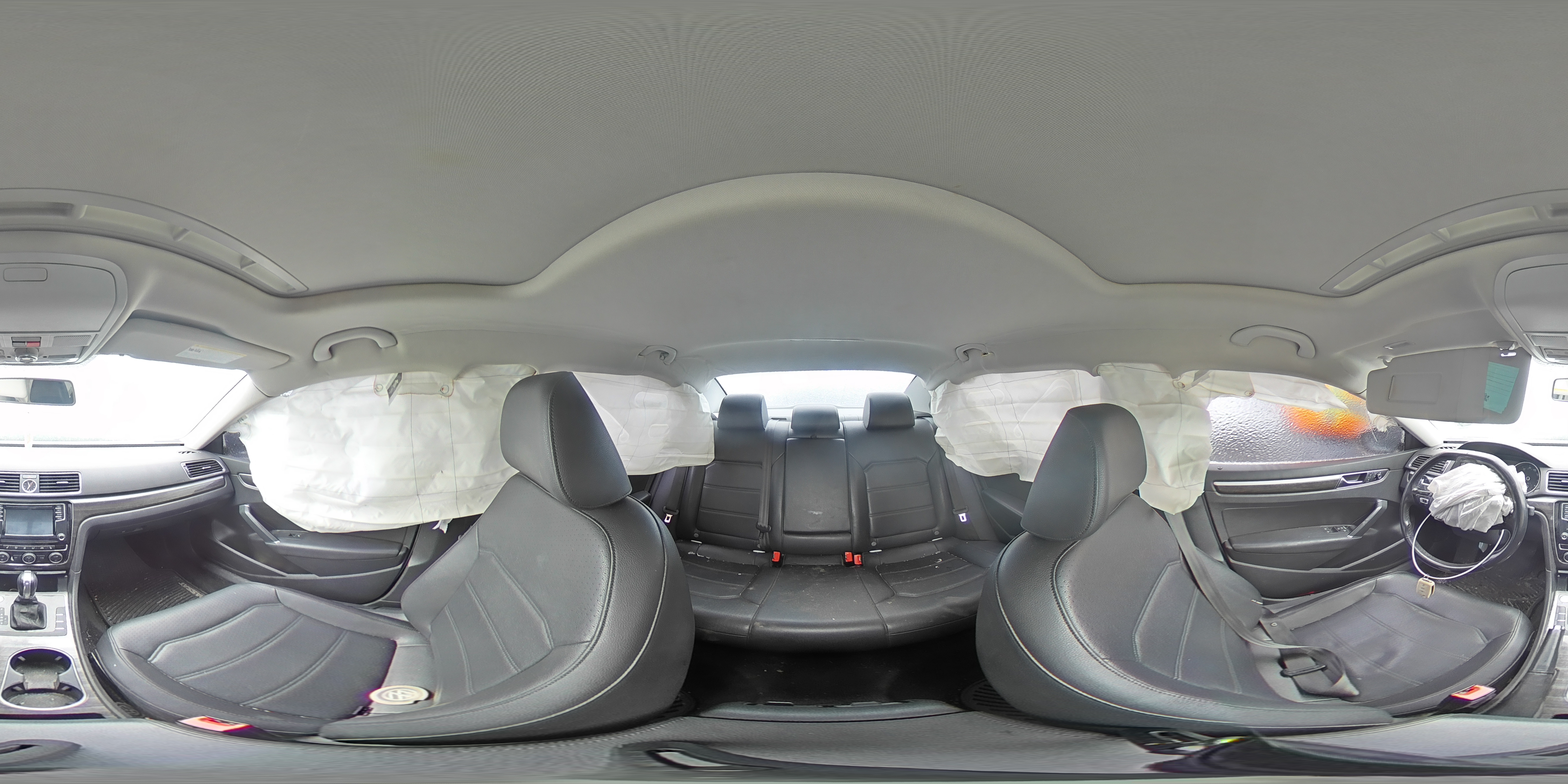 2017 Volkswagen Passat - Image 12