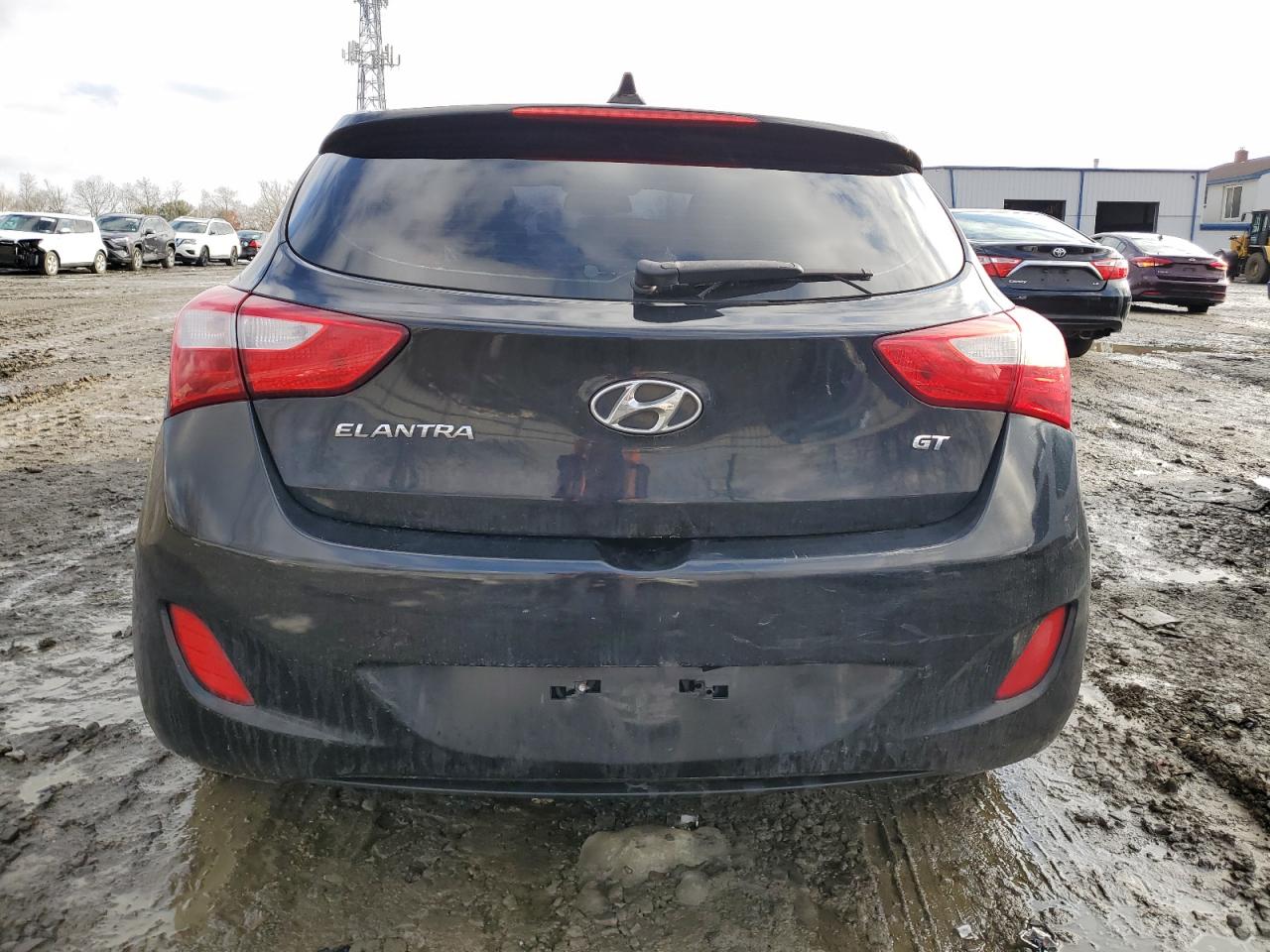 2013 Hyundai Elantra - Image 6