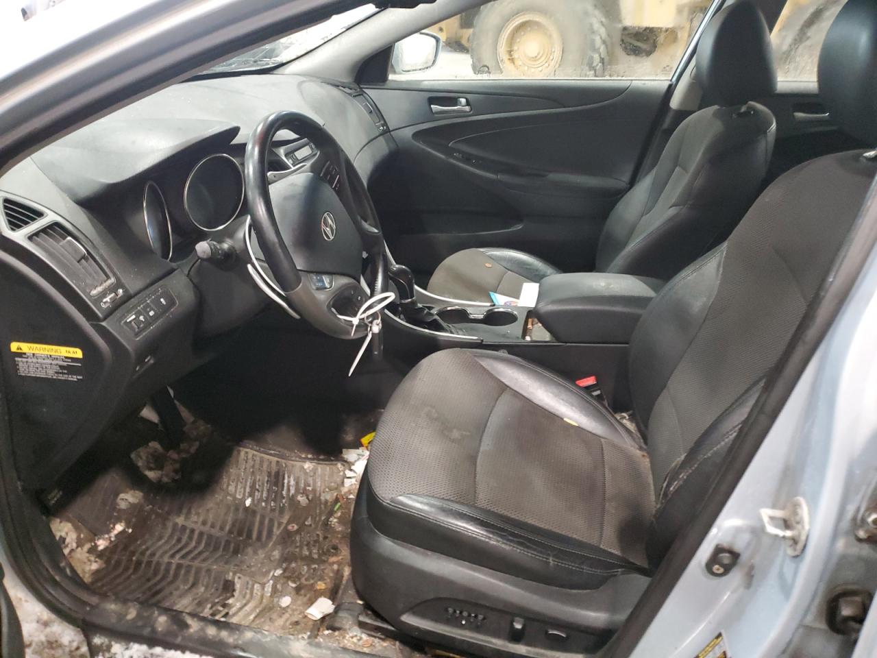 2012 Hyundai Sonata - Image 7
