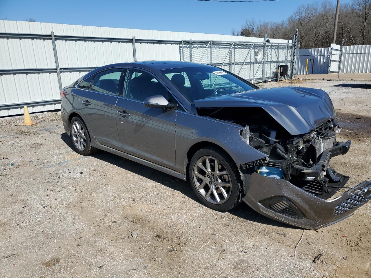 2018 Hyundai Sonata - Image 4