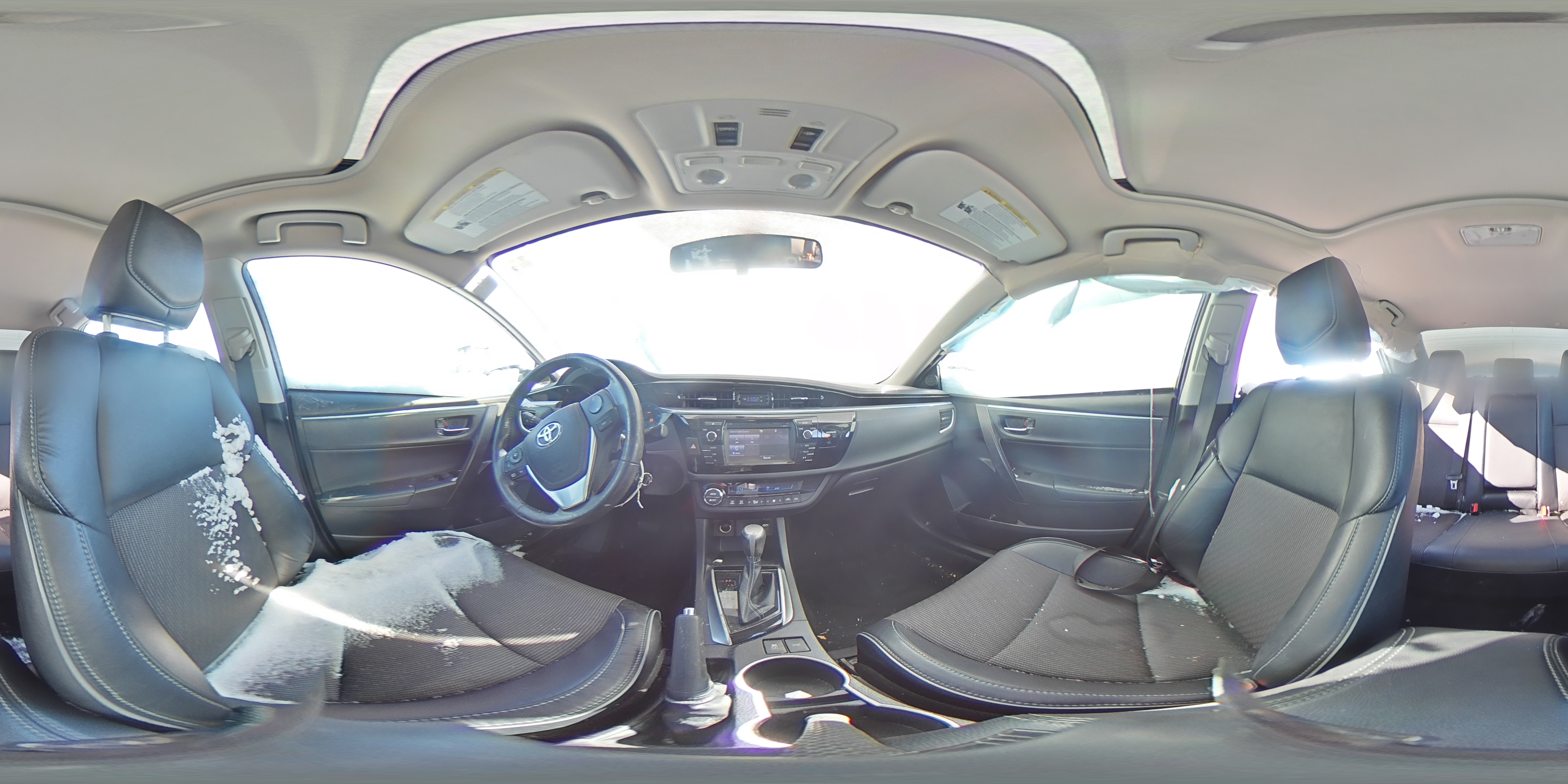 2015 Toyota Corolla - Image 13