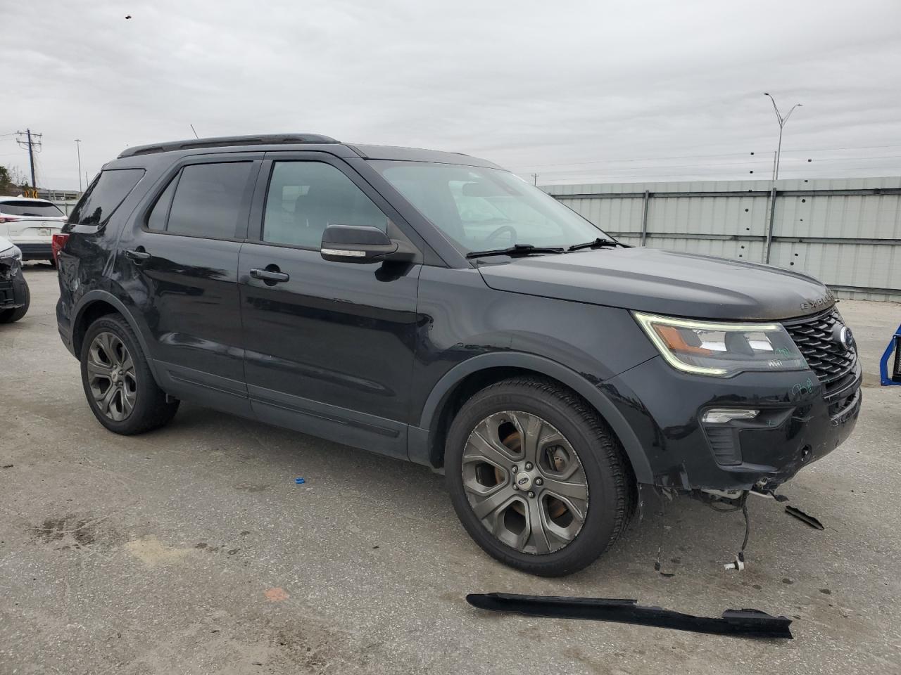 2018 Ford Explorer - Image 4