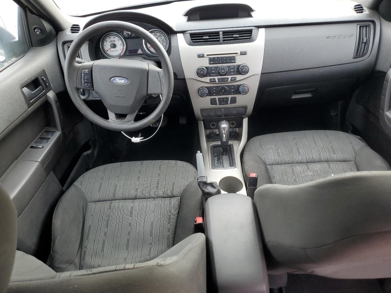 2009 Ford Focus - Image 8