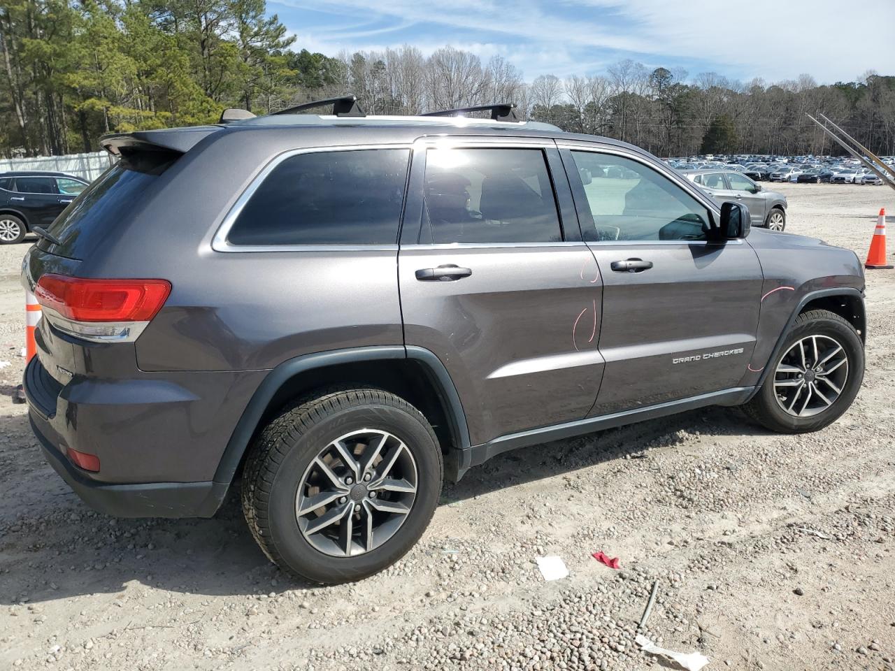 2014 Jeep Grand Cherokee - Image 3