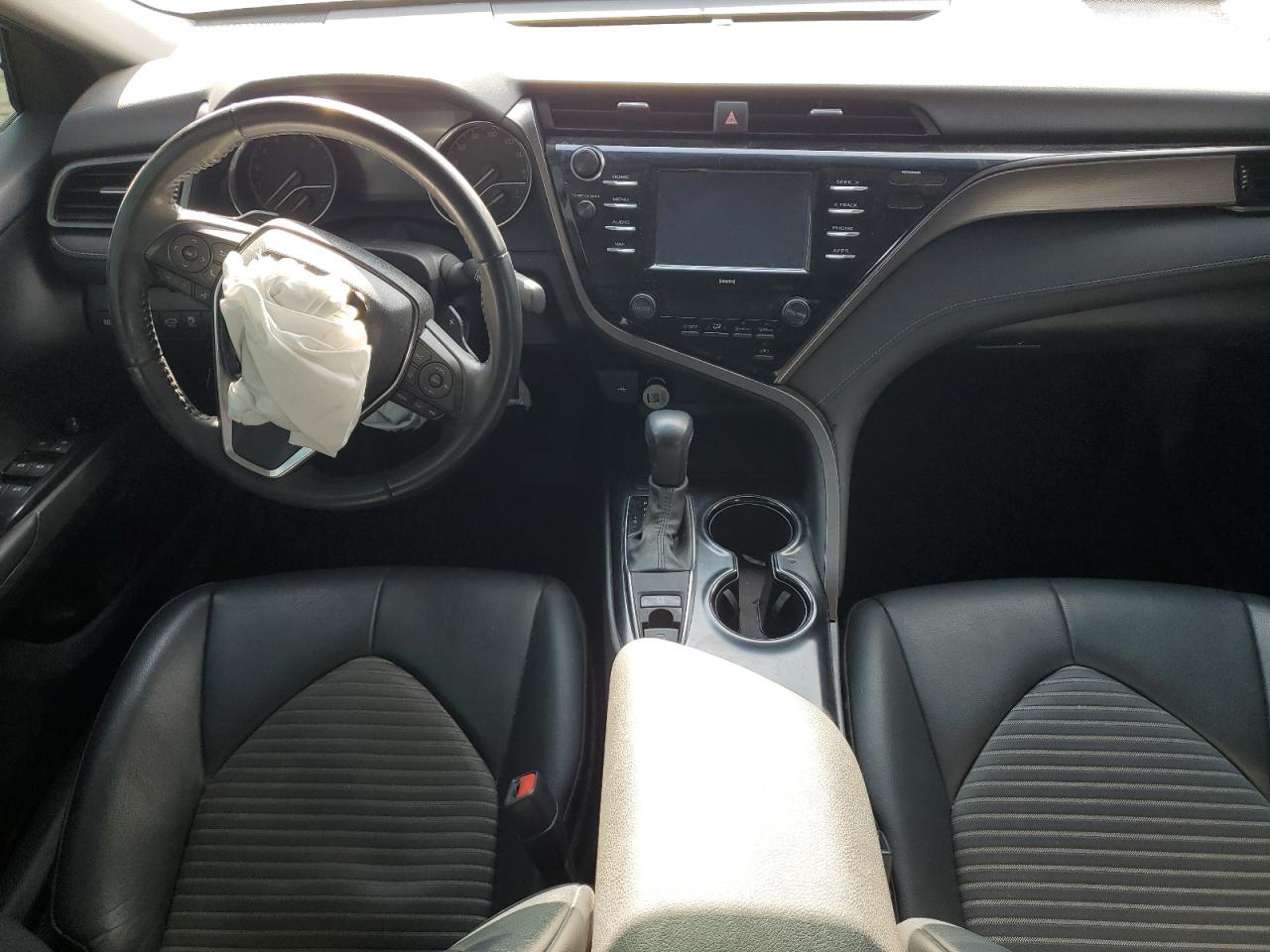 2020 Toyota Camry - Image 8