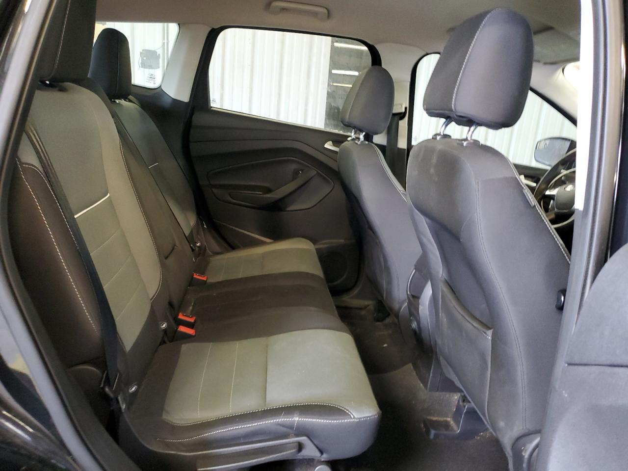 2015 Ford Escape - Image 12