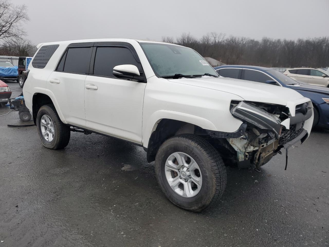 2020 Toyota 4Runner - Image 4