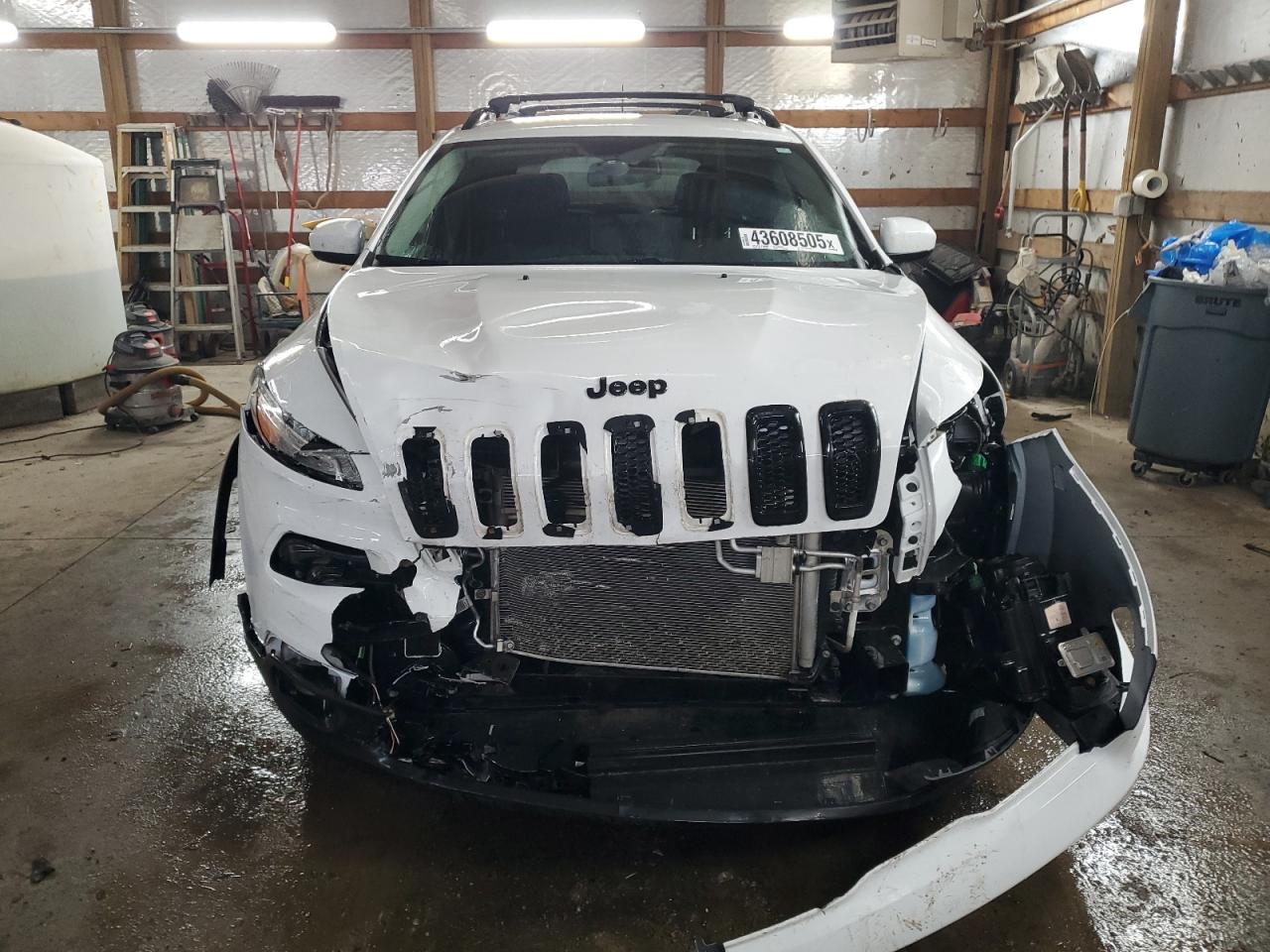 2018 Jeep Grand Cherokee - Image 5