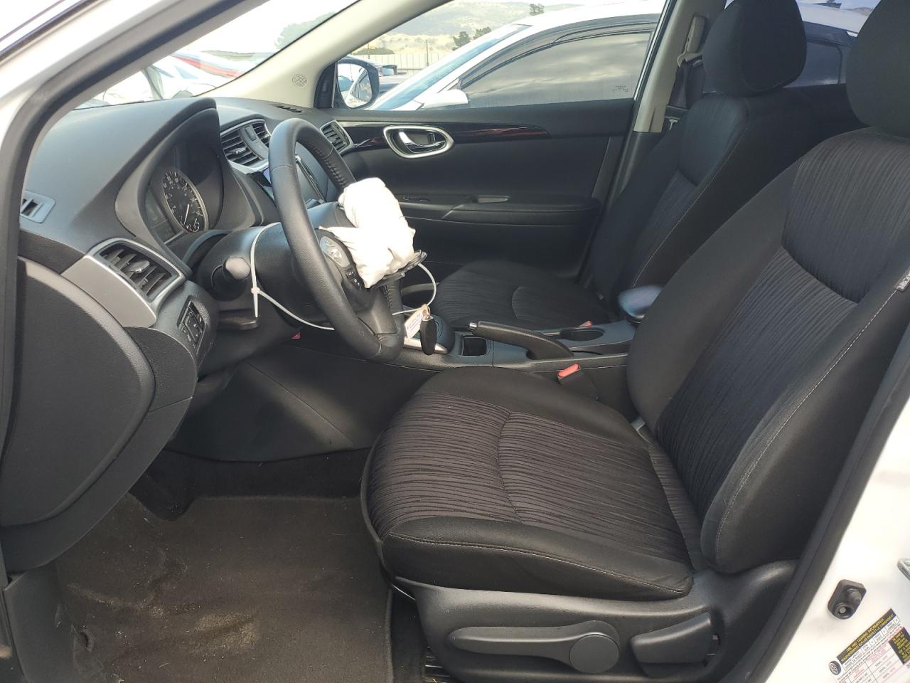 2019 Nissan Sentra - Image 7