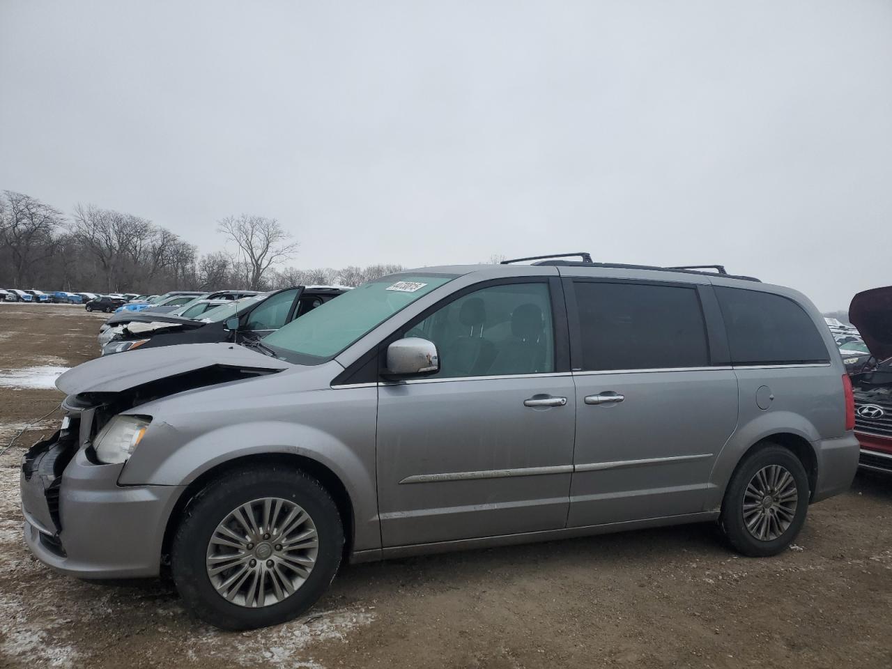 2013 Chrysler Town & Country - Image 1