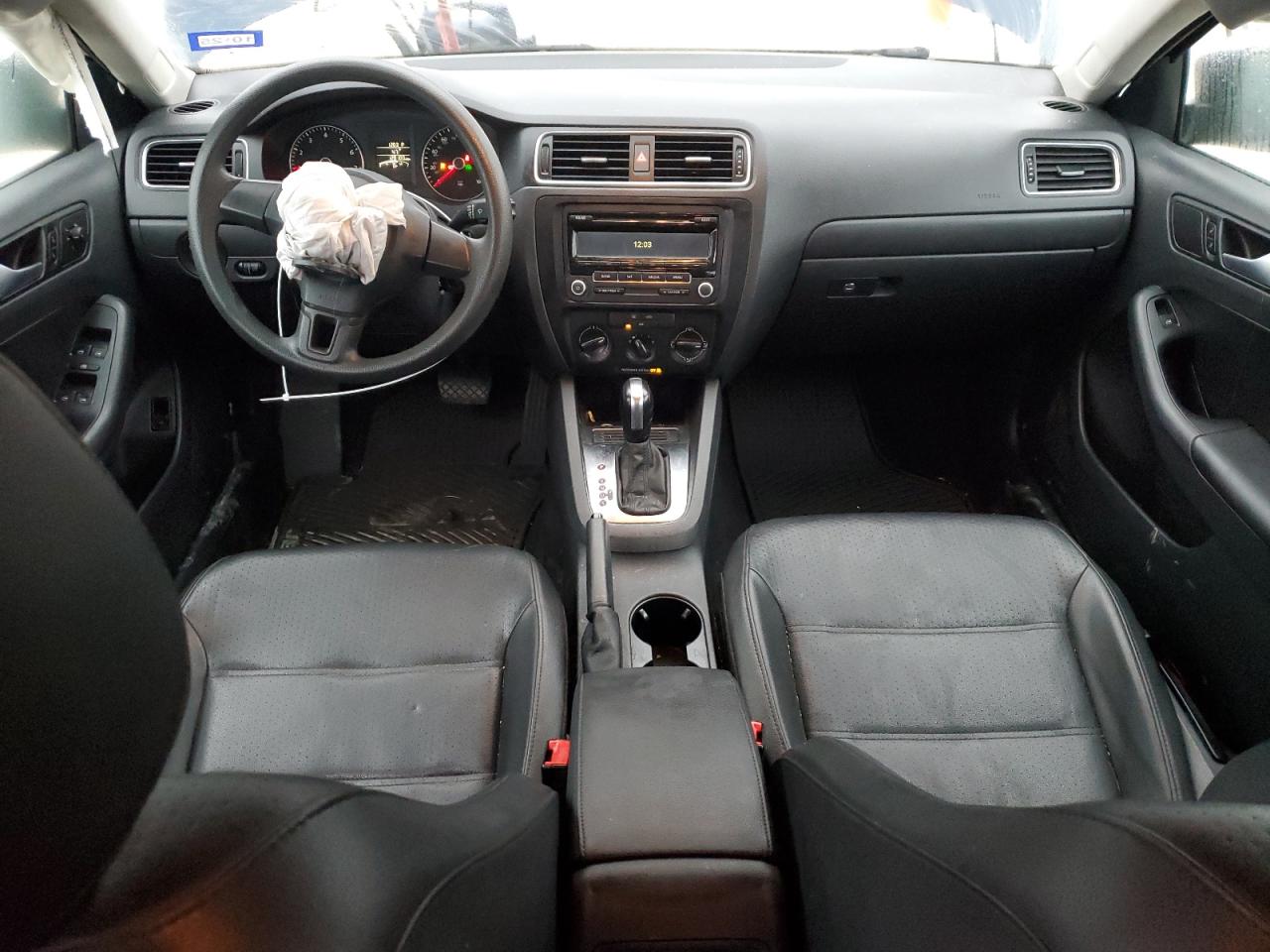 2014 Volkswagen Jetta - Image 8