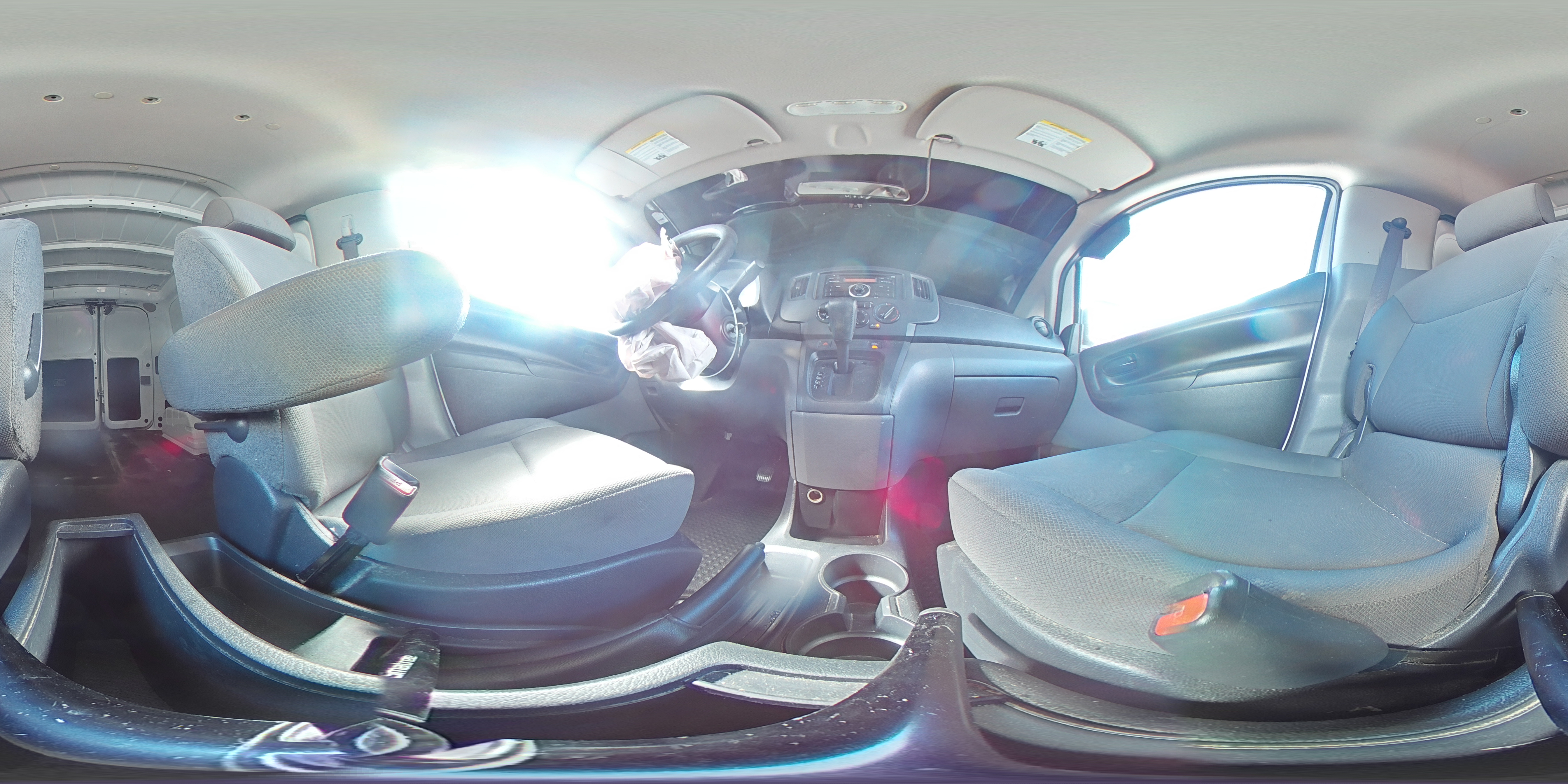 2015 Nissan NV - Image 16