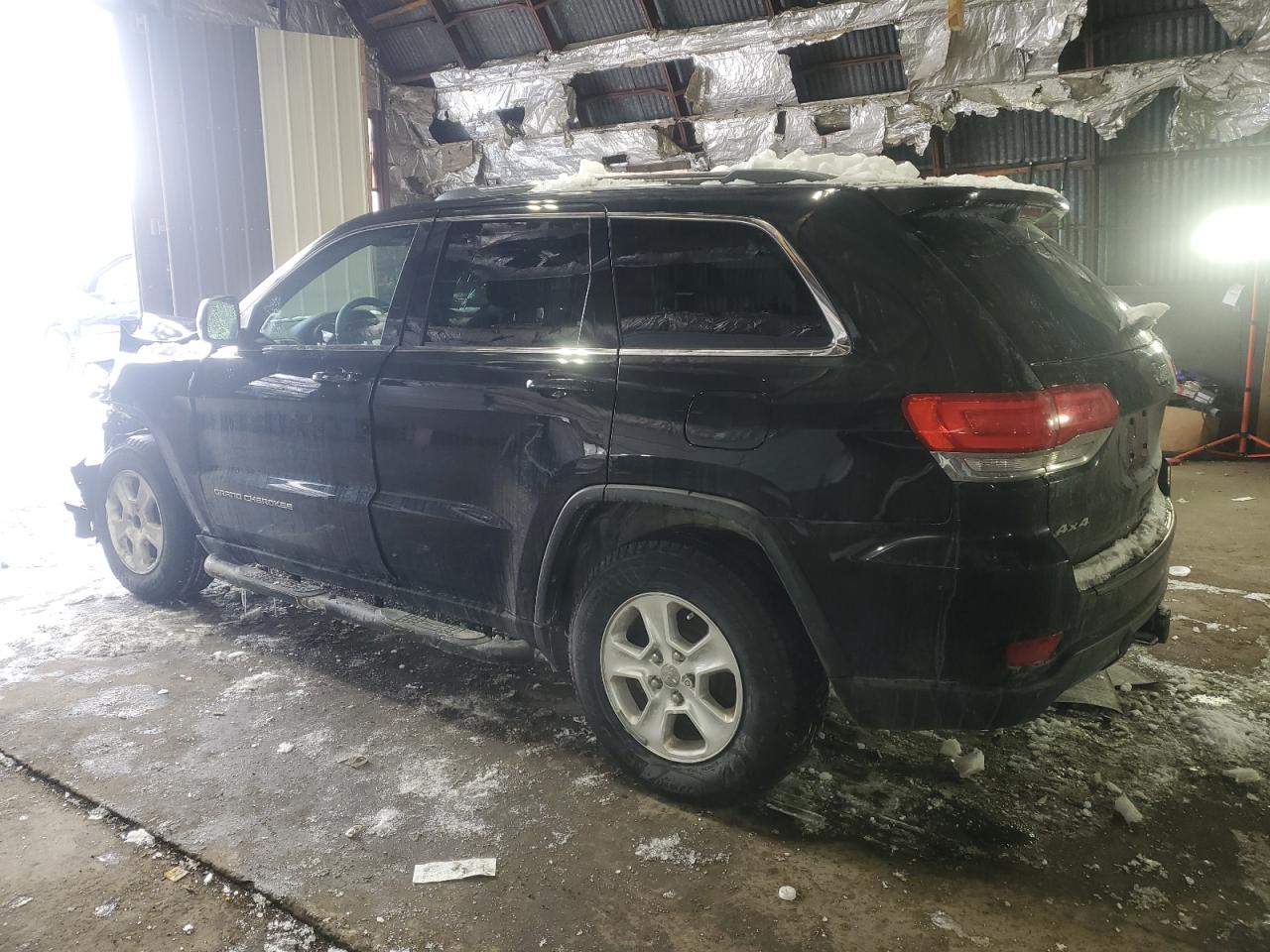2015 Jeep Grand Cherokee - Image 2