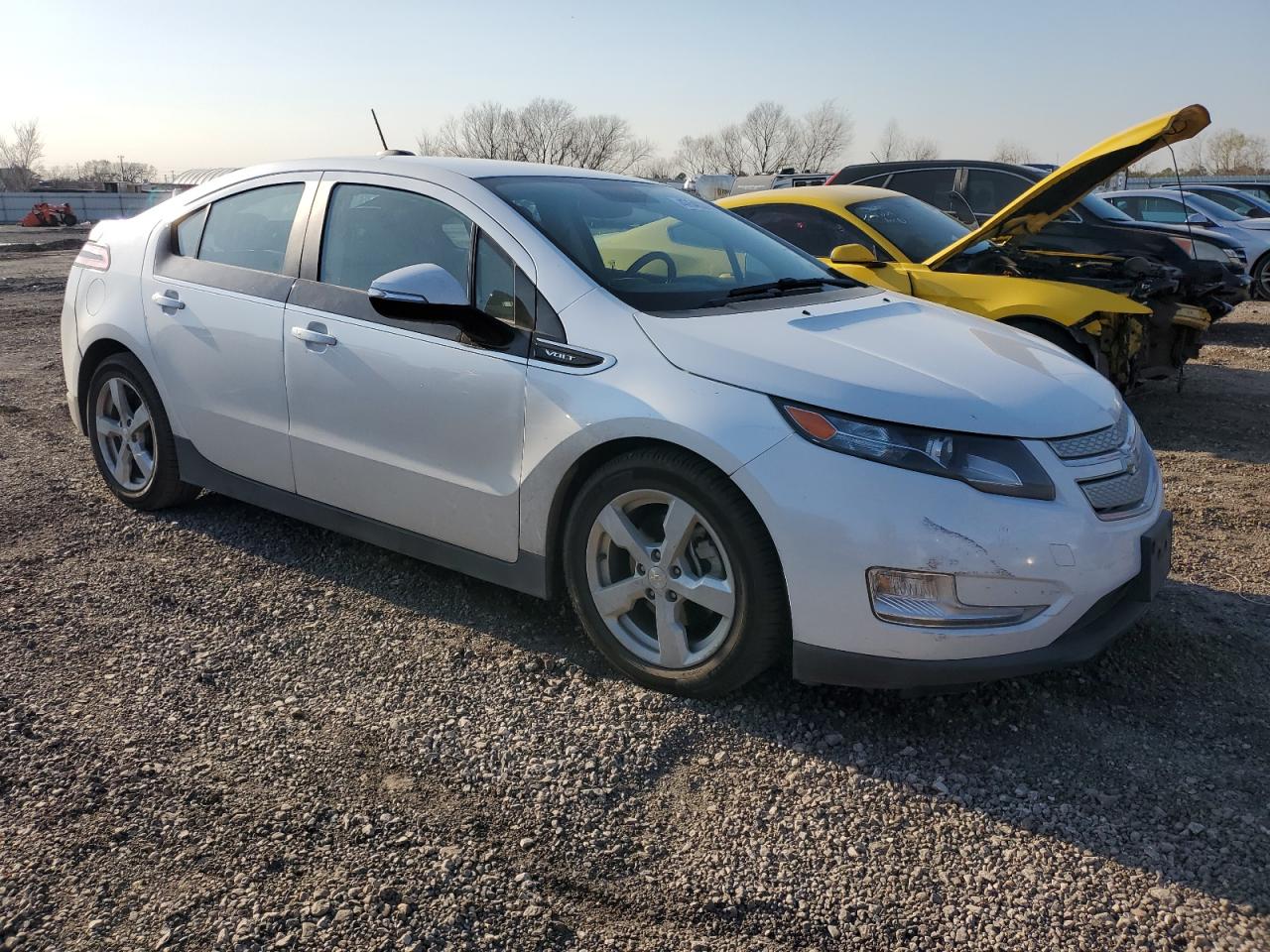 2015 Chevrolet Volt - Image 4