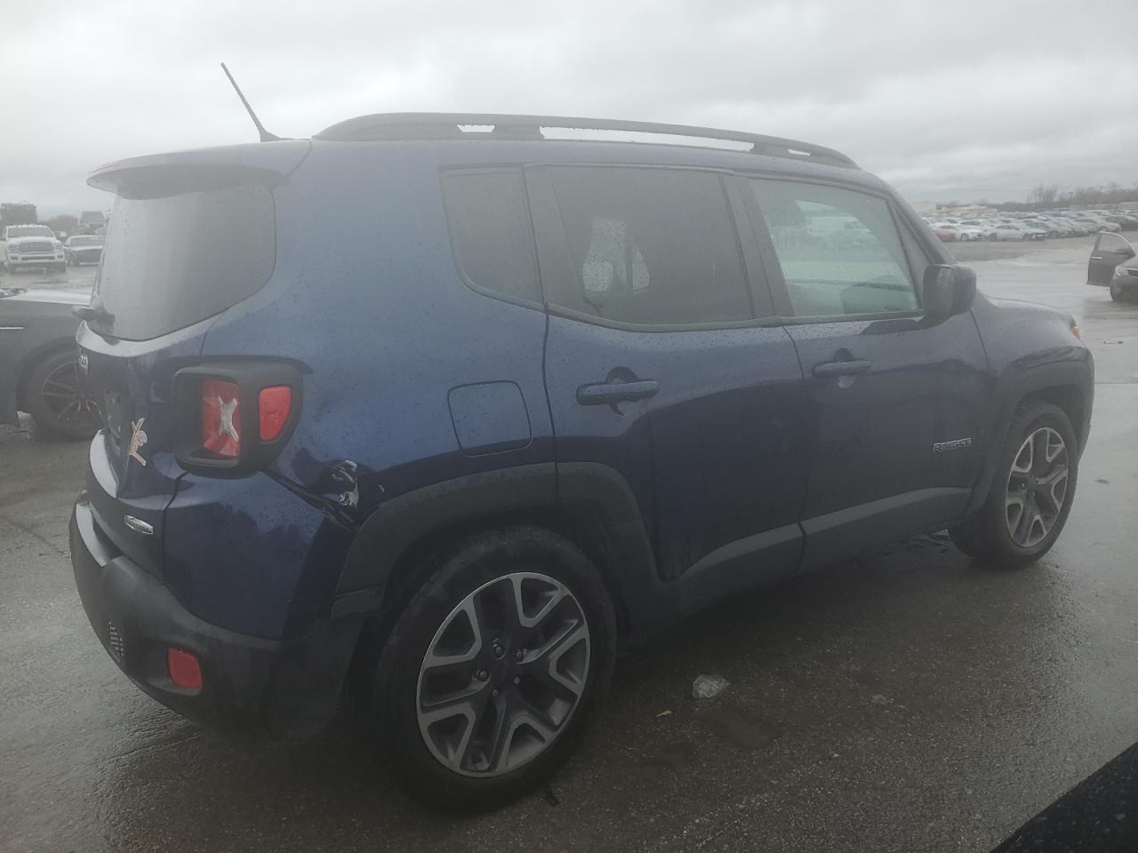 2016 Jeep Renegade - Image 3