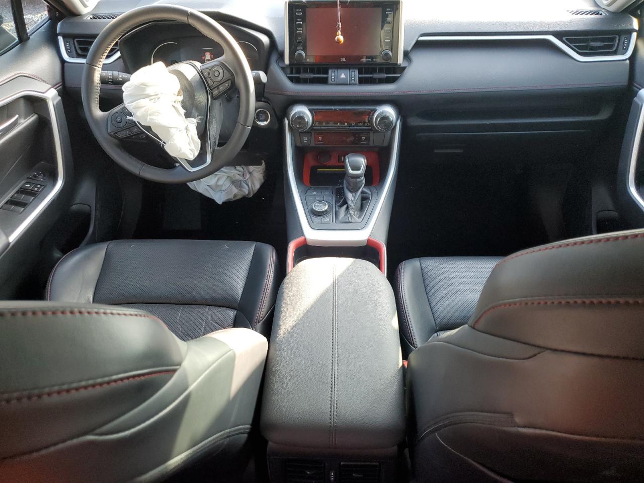 2020 Toyota RAV 4 - Image 8