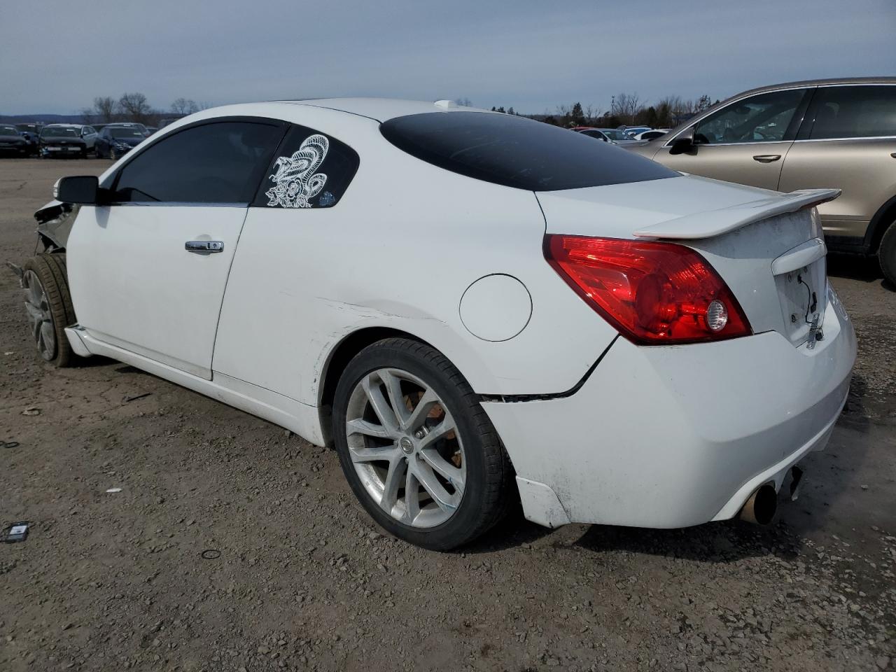 2010 Nissan Altima - Image 2