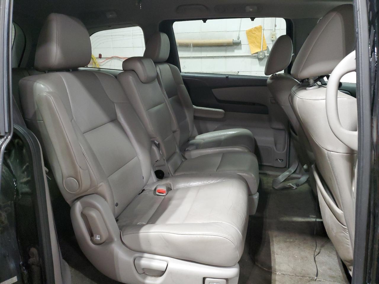 2012 Honda Odyssey - Image 12