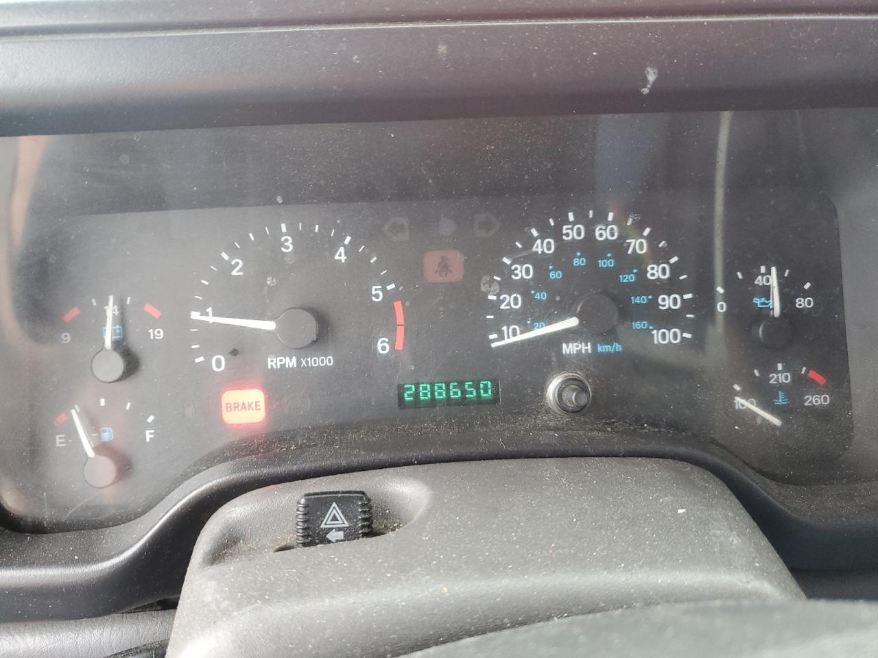 1997 Jeep Wrangler - Image 9
