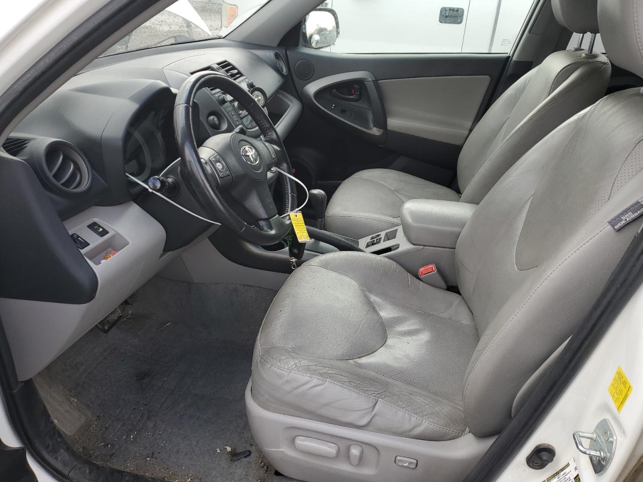 2011 Toyota RAV 4 - Image 7