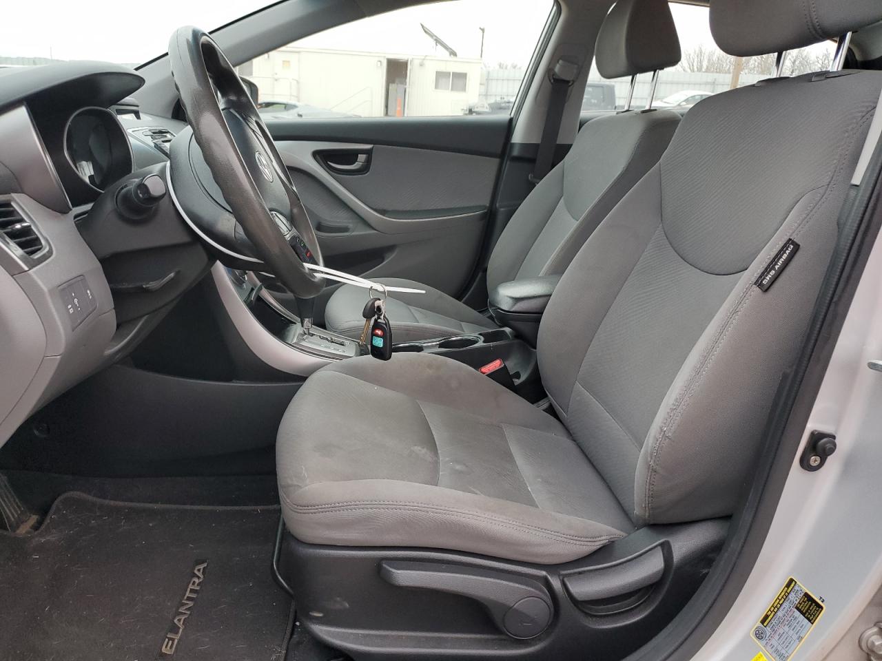 2013 Hyundai Elantra - Image 7
