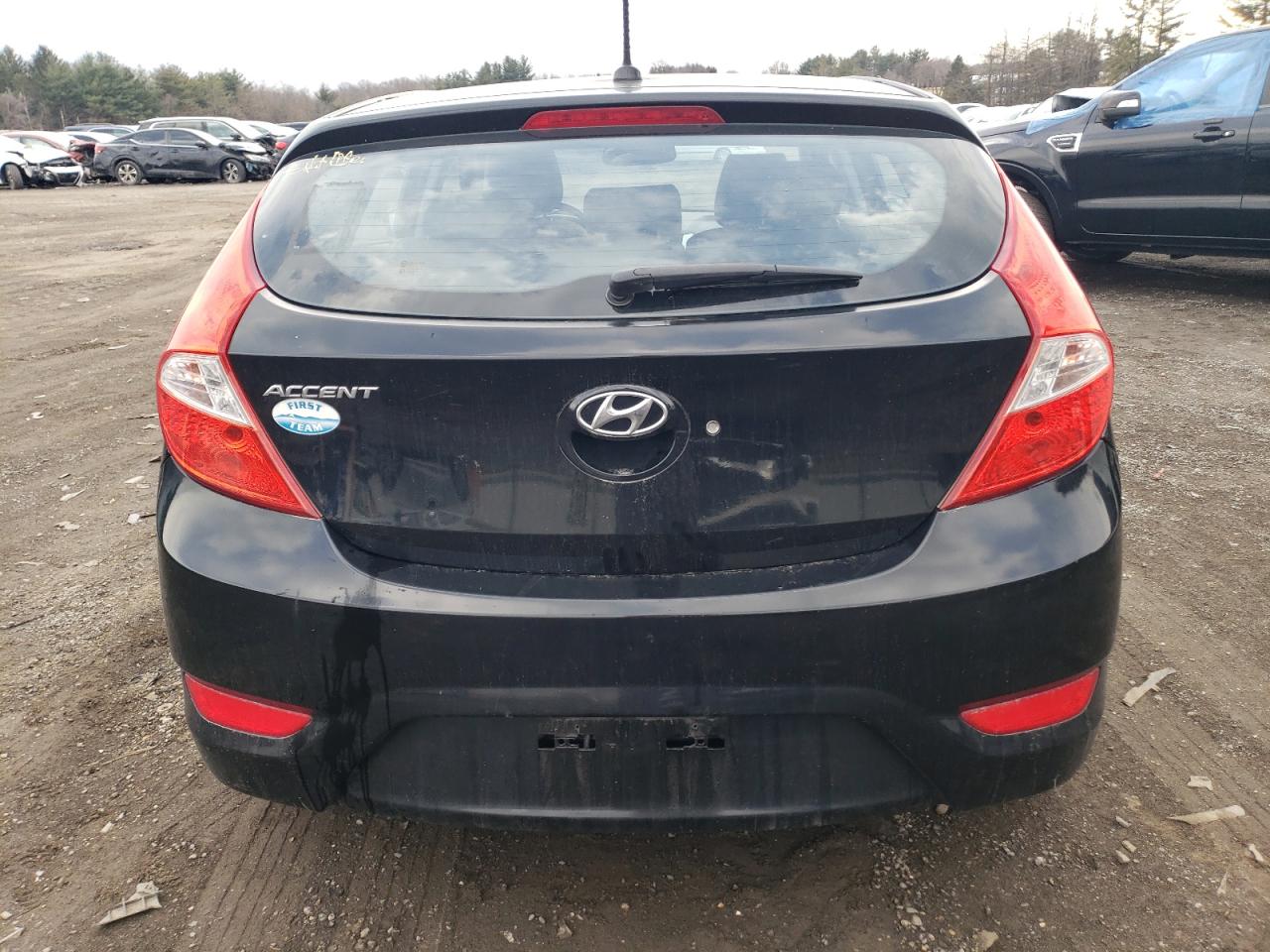 2013 Hyundai Accent - Image 6