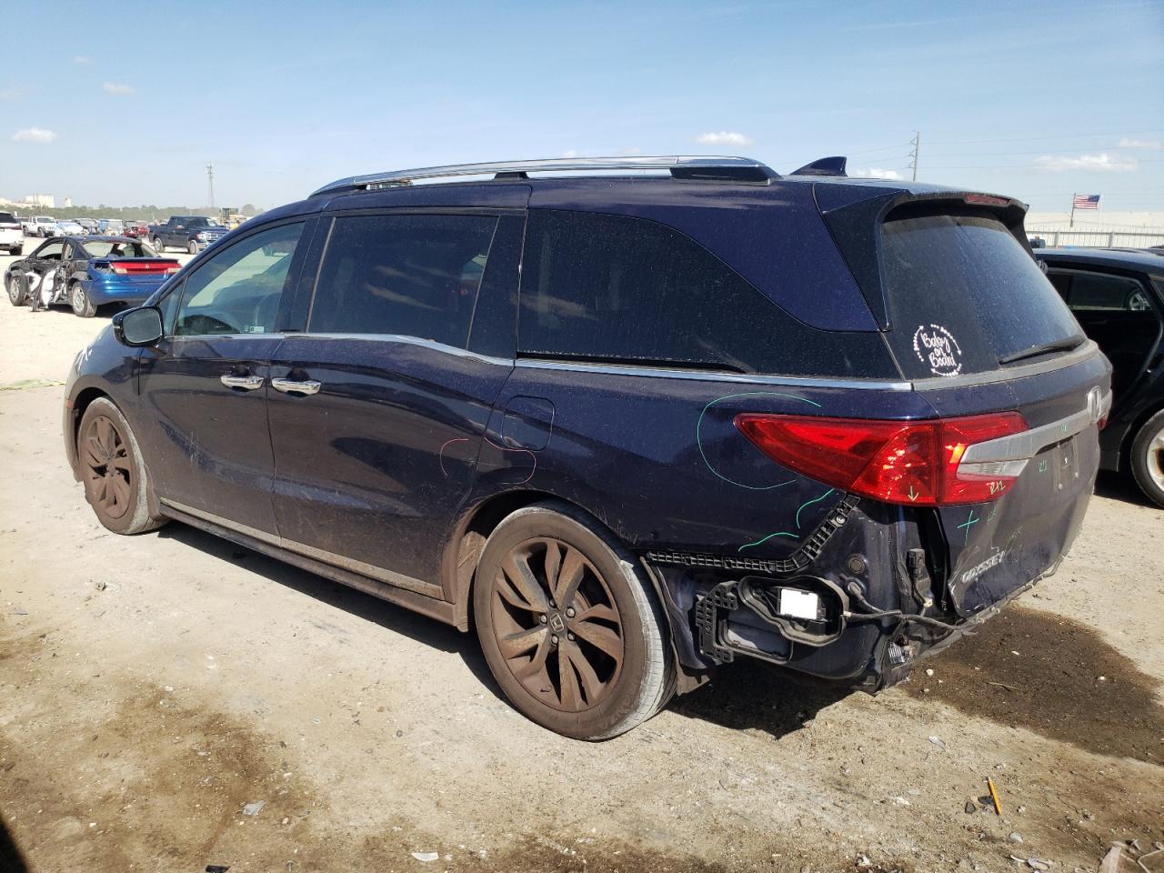 2019 Honda Odyssey - Image 2