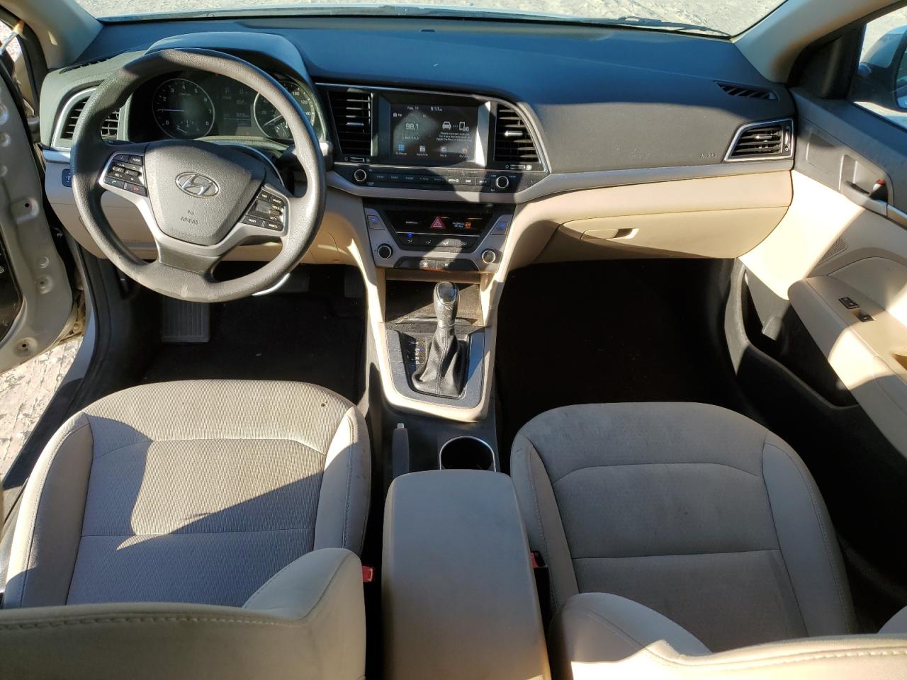 2017 Hyundai Elantra - Image 8