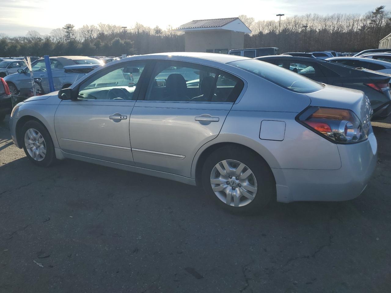 2012 Nissan Altima - Image 2
