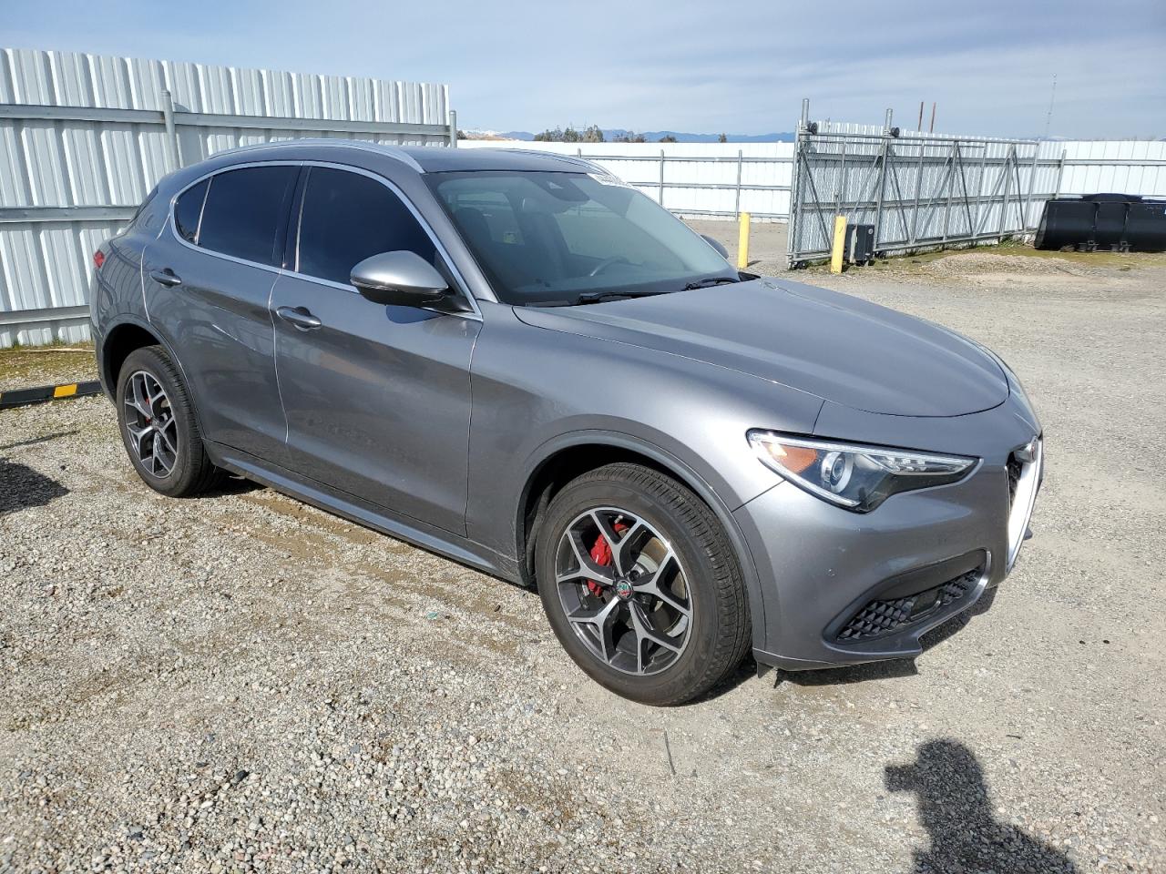2021 Alfa Romeo Stelvio - Image 4