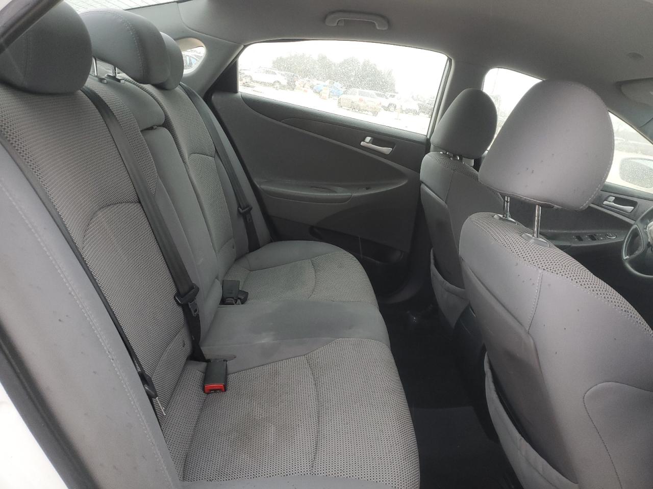 2014 Hyundai Sonata - Image 10