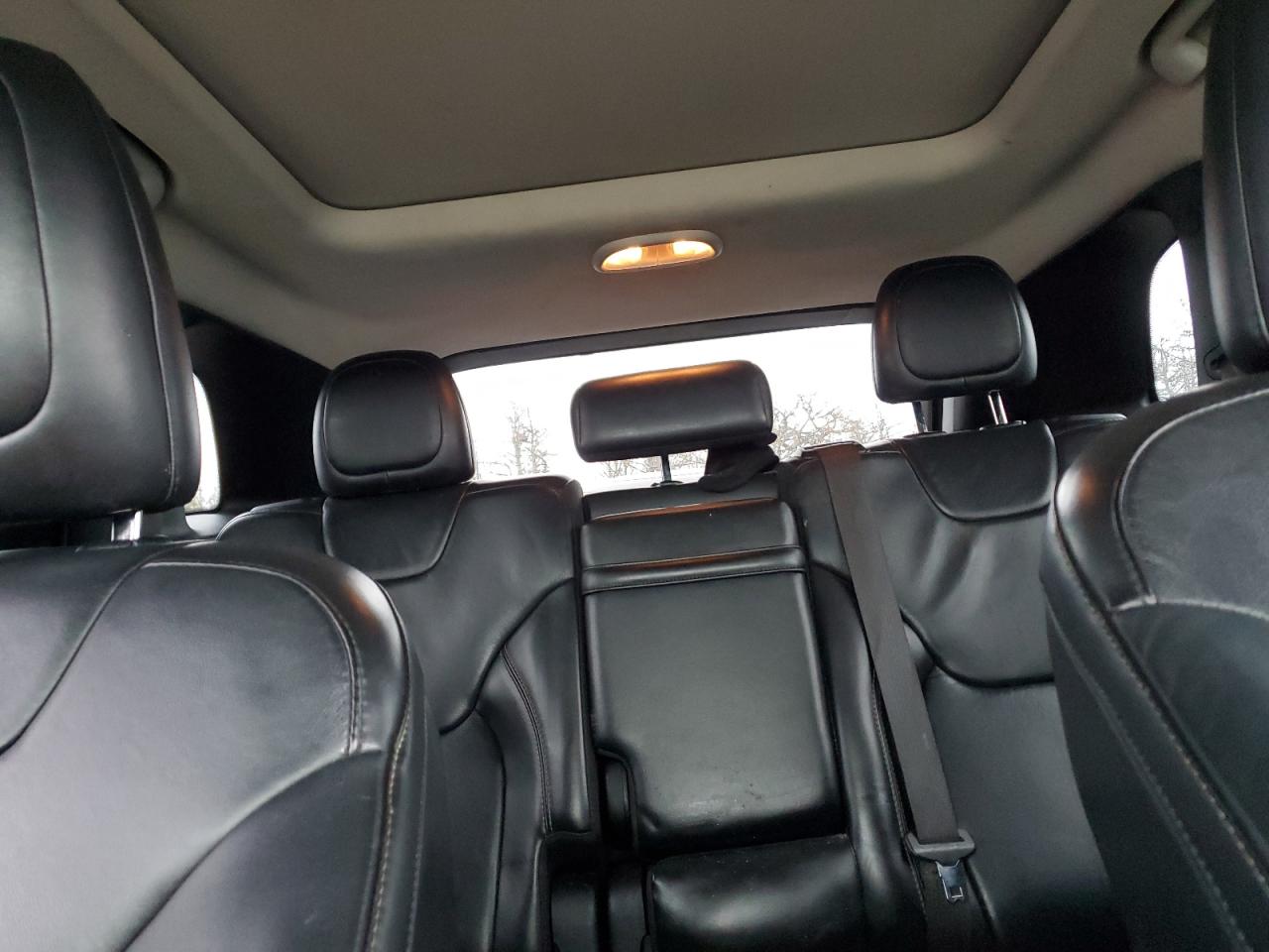2015 Jeep Grand Cherokee - Image 10