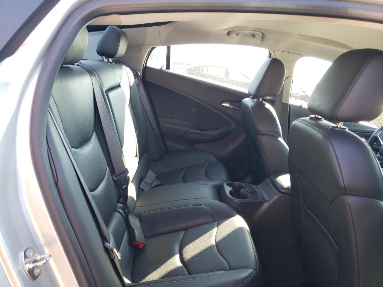 2017 Chevrolet Volt - Image 10