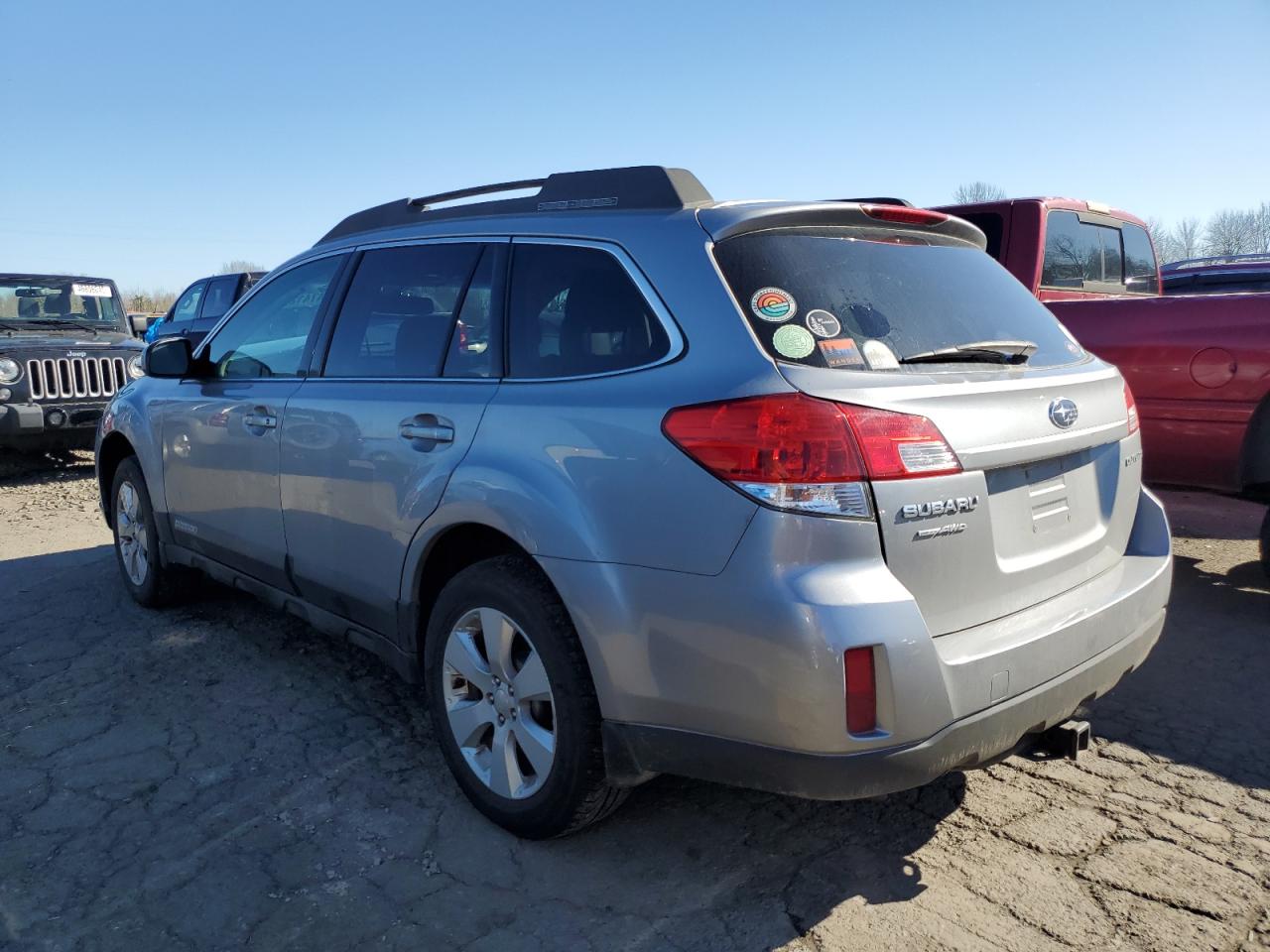 2010 Subaru Outback - Image 2