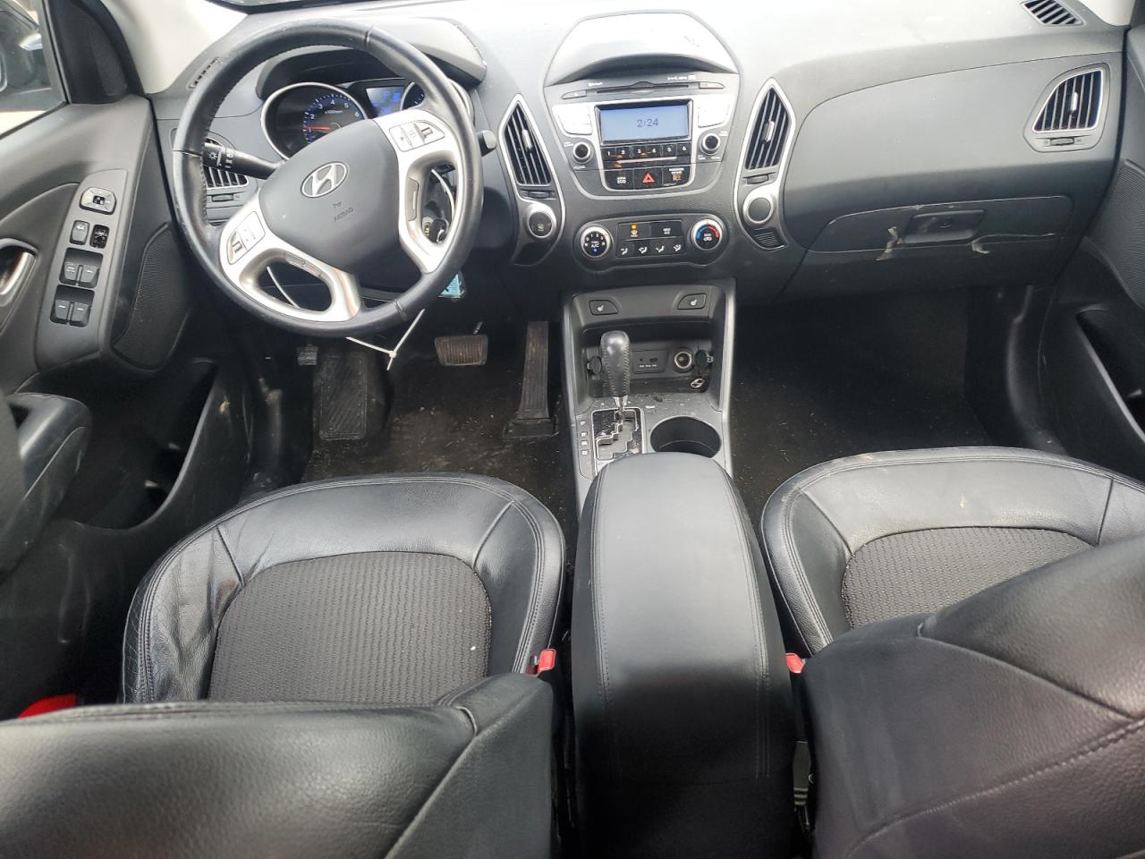 2012 Hyundai Tucson - Image 8