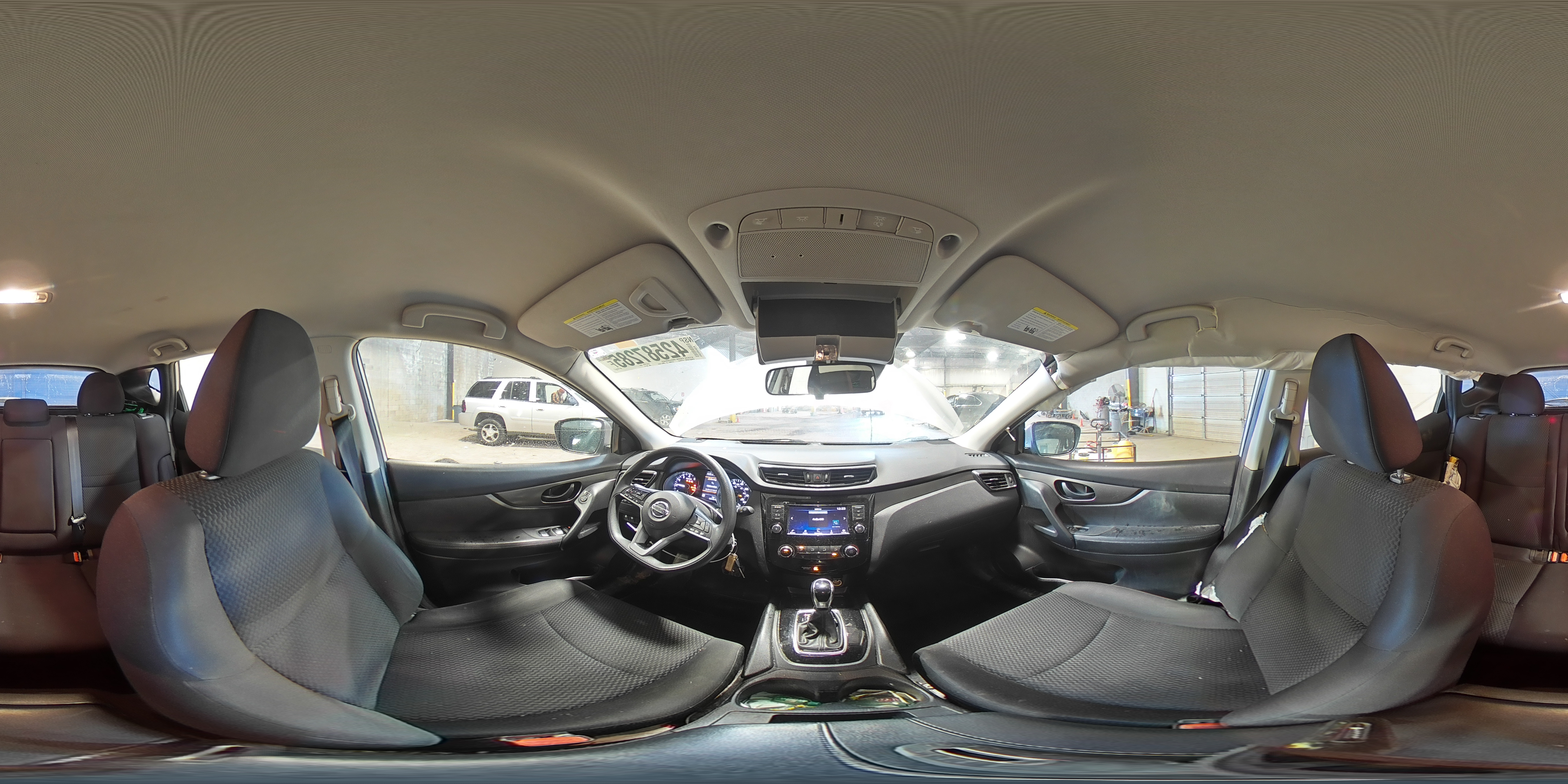 2020 Nissan Rogue - Image 15