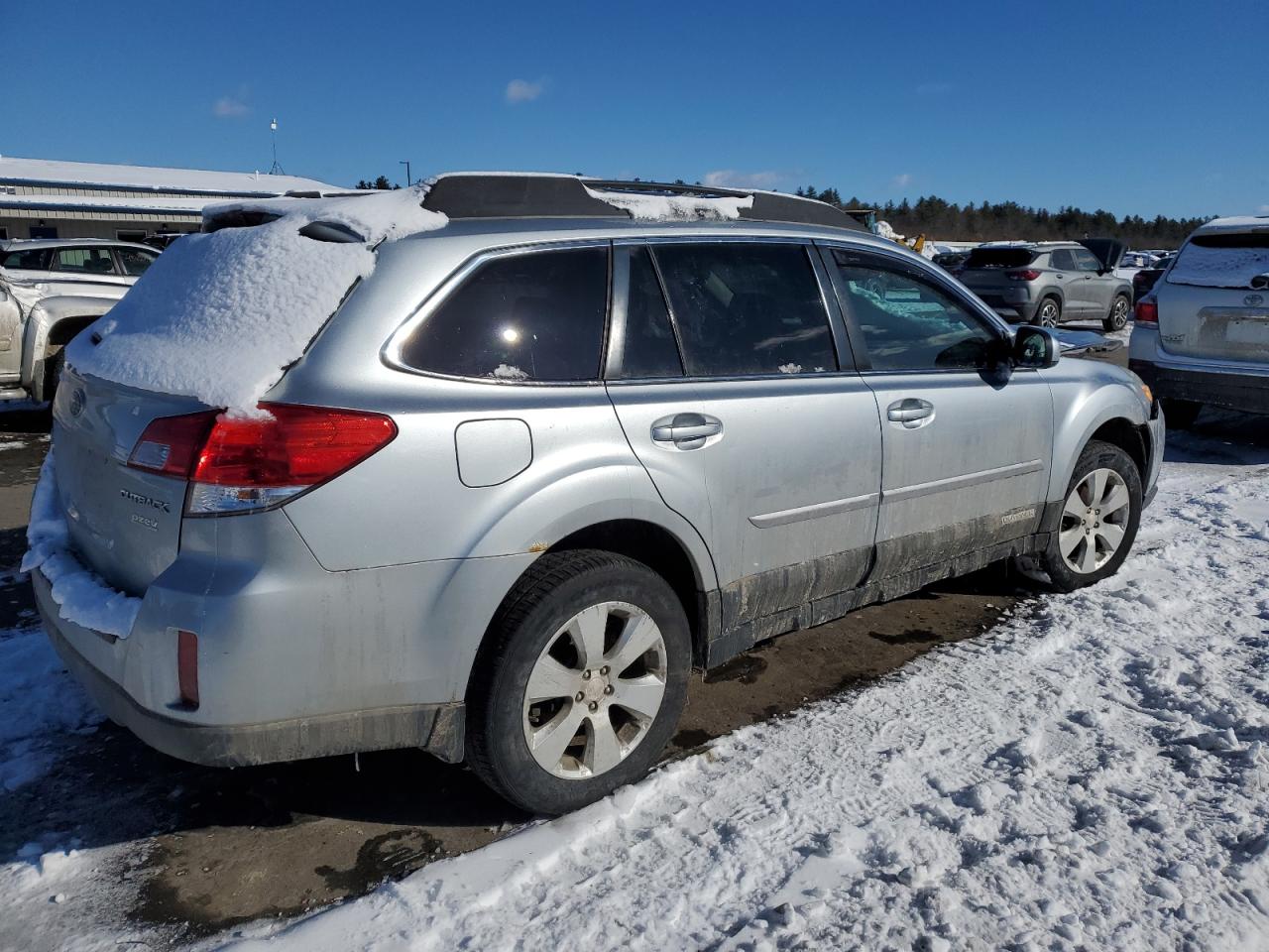 2012 Subaru Outback - Image 3