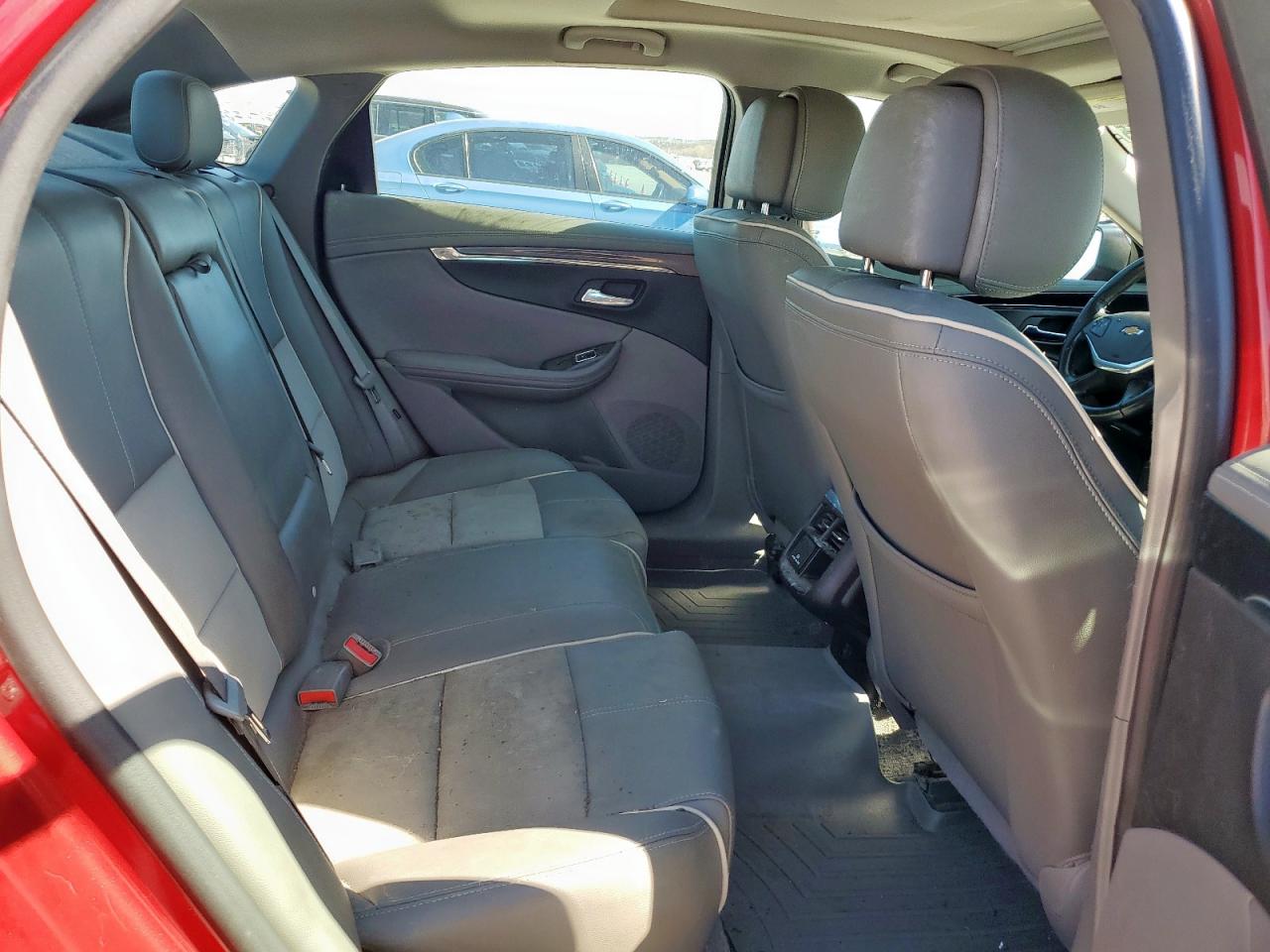 2014 Chevrolet Impala - Image 10