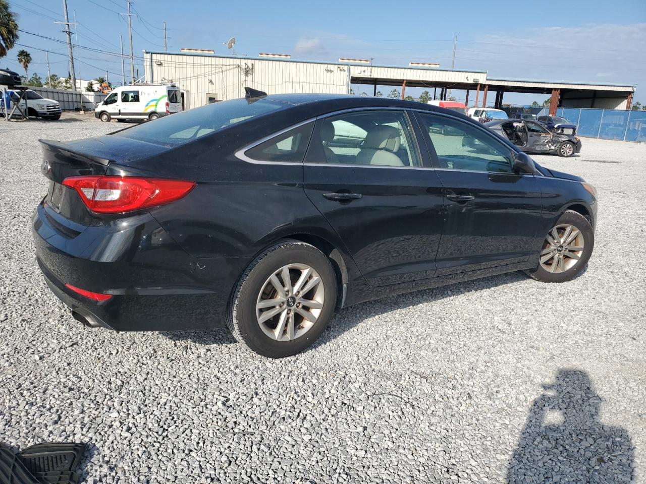 2016 Hyundai Sonata - Image 3