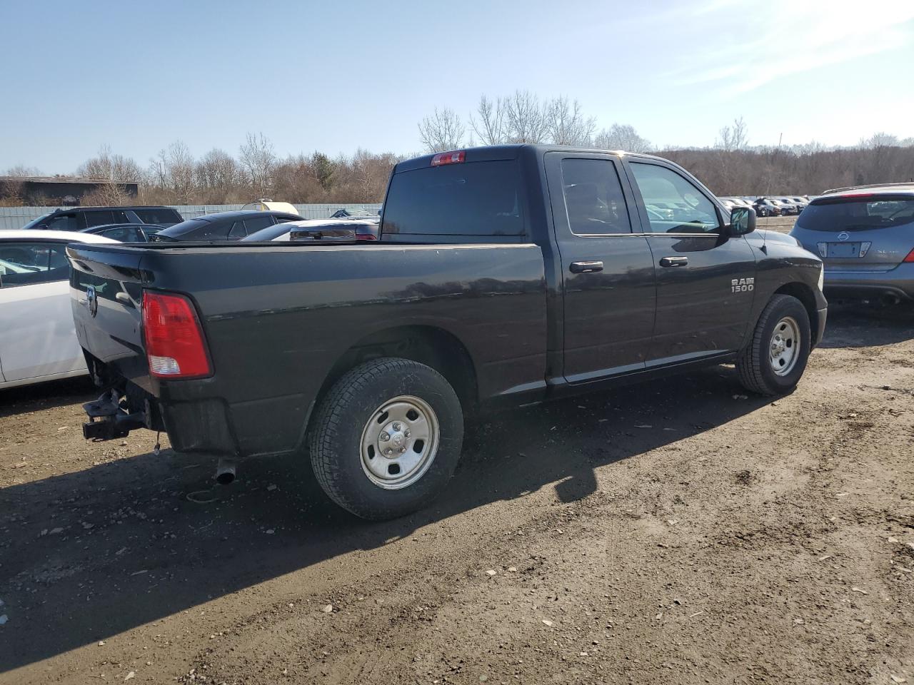 2016 RAM 1500 - Image 3