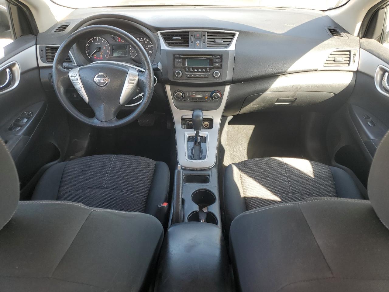 2015 Nissan Sentra - Image 8