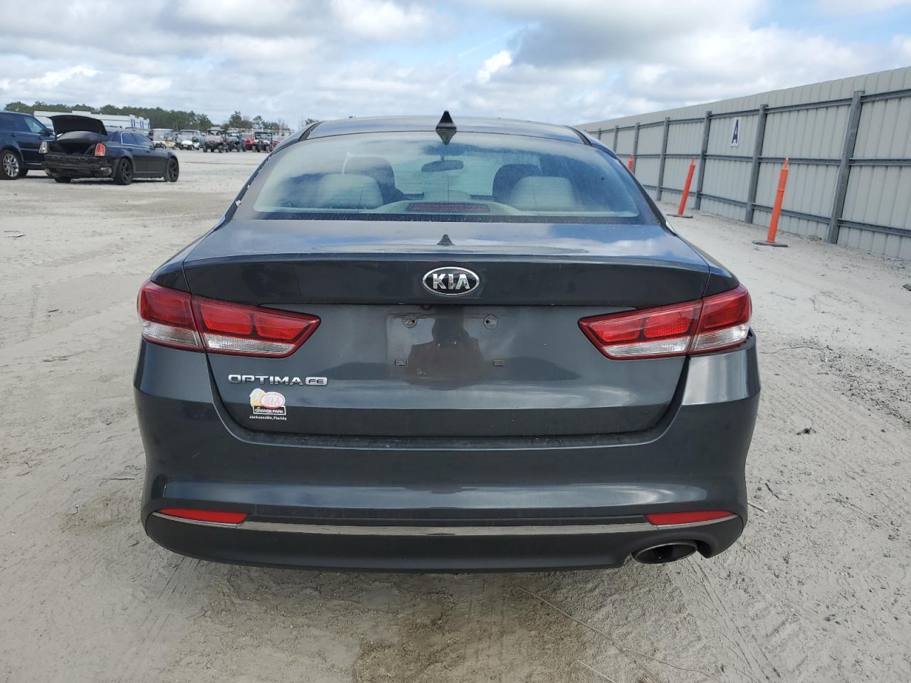 2016 Kia Optima - Image 6