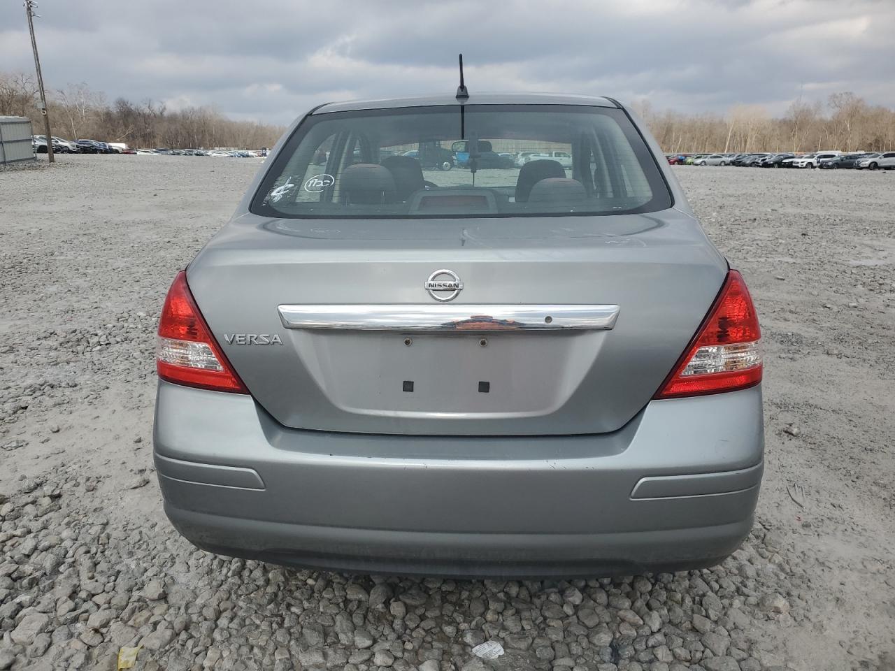 2010 Nissan Versa - Image 6