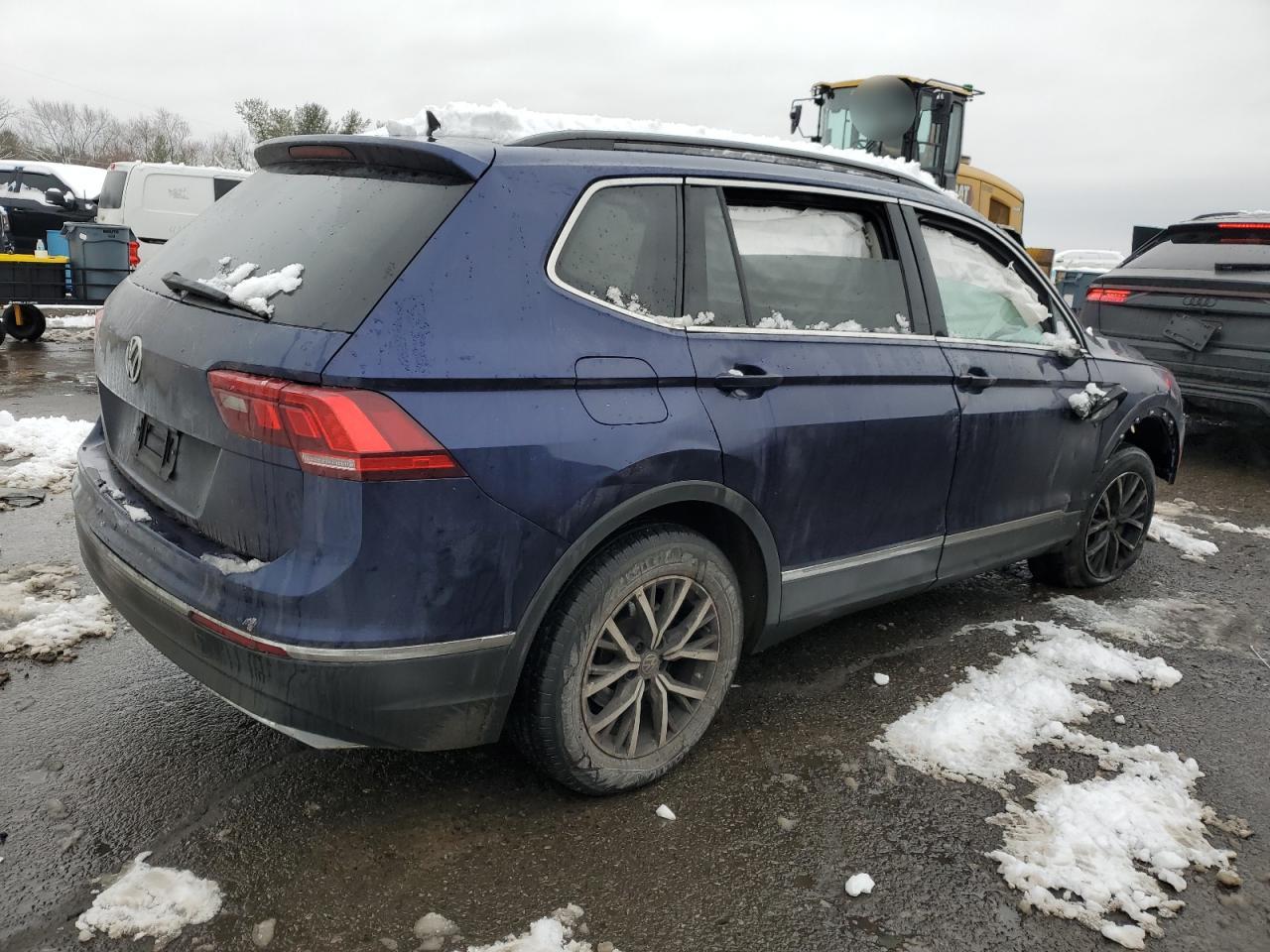 2021 Volkswagen Tiguan - Image 3