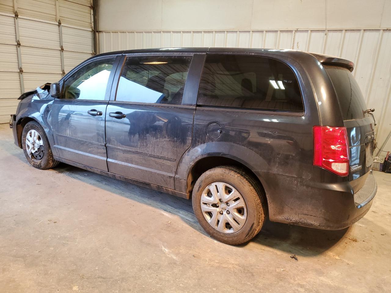 2014 Dodge Caravan - Image 2