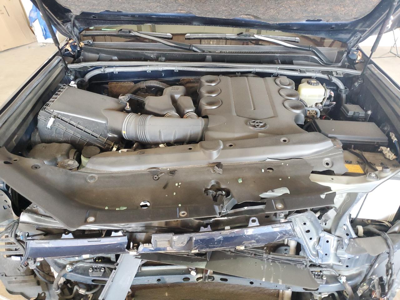2021 Toyota 4Runner - Image 12
