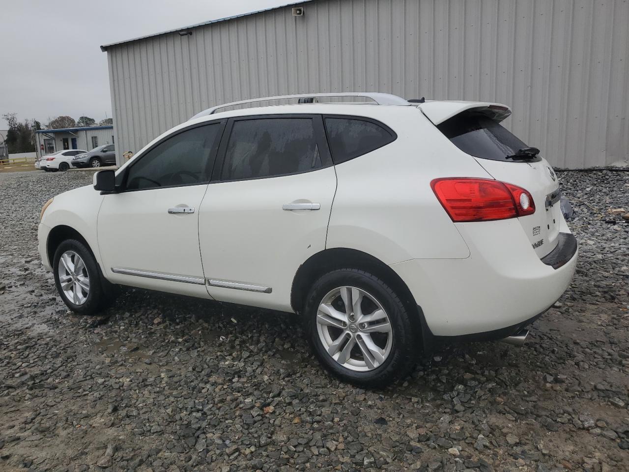 2013 Nissan Rogue - Image 2
