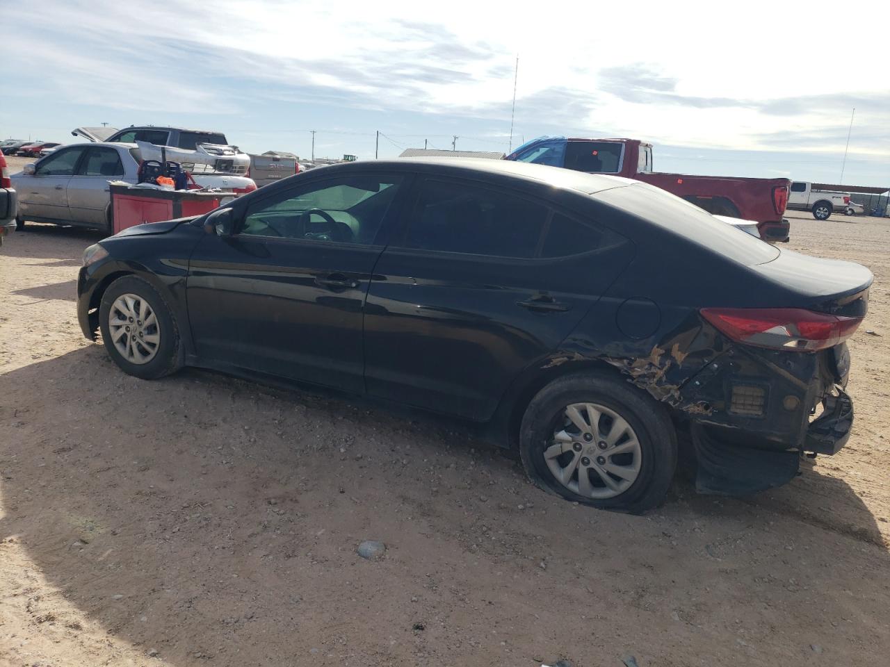 2018 Hyundai Elantra - Image 2